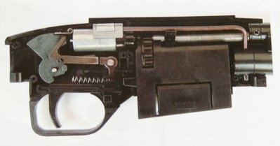 Crosman 1077_zamek_det.jpg